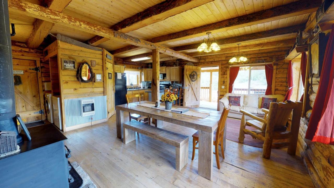 Canyon View Family Cabin, Deck, Tv Room, Games, Bbq, Campfire مونتيسلو المظهر الخارجي الصورة