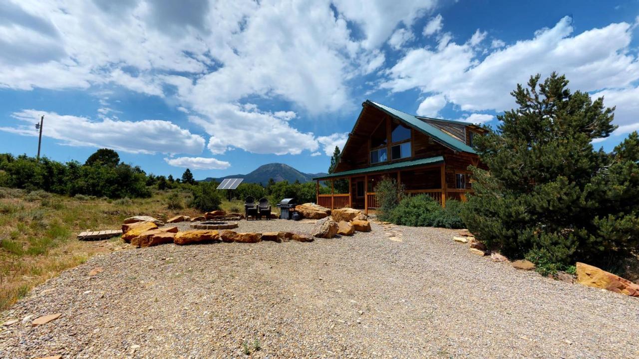 Canyon View Family Cabin, Deck, Tv Room, Games, Bbq, Campfire مونتيسلو المظهر الخارجي الصورة